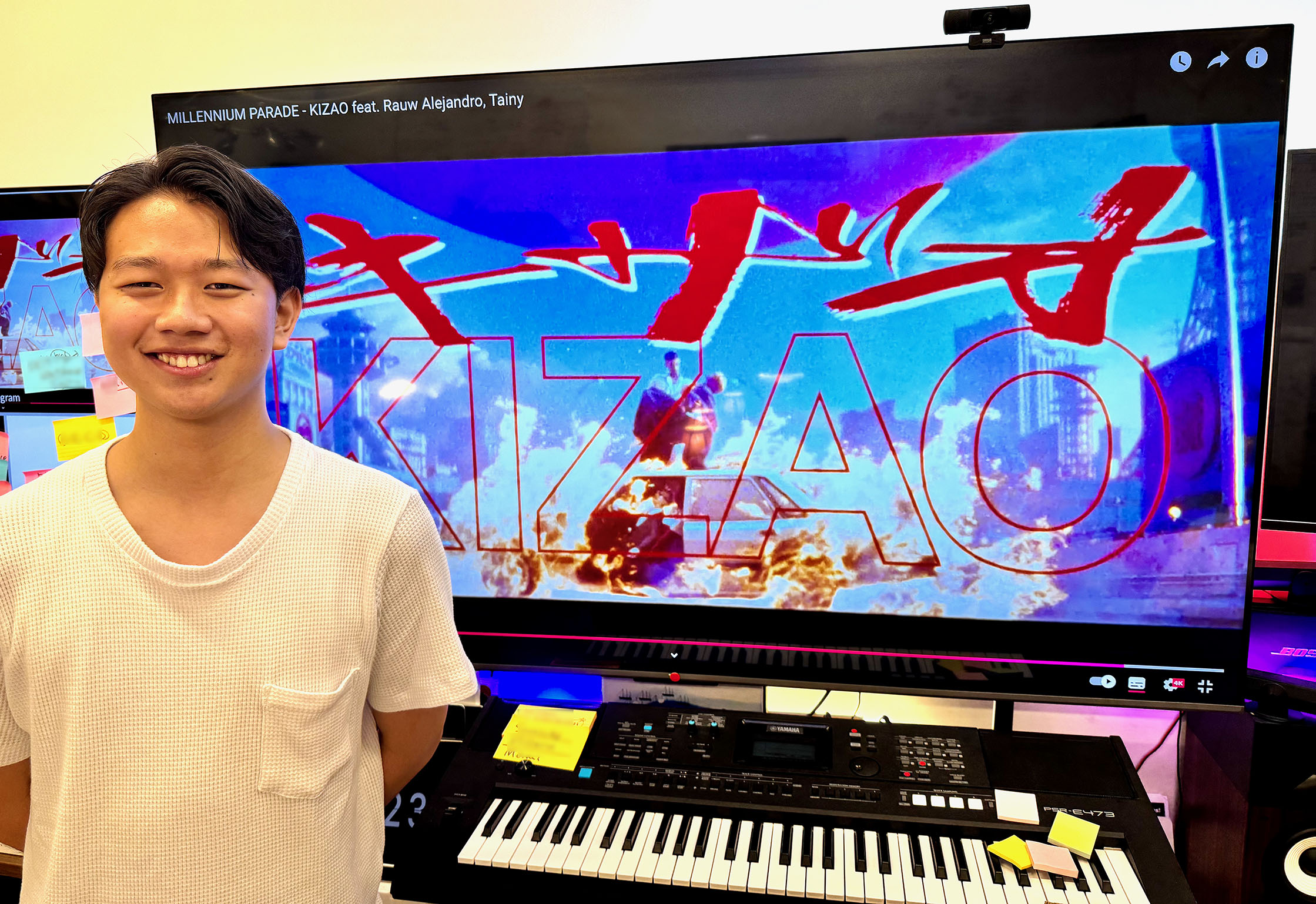 3年杉﨑君がCGの一部を担当したMVが公開,4日で視聴数220万を突破